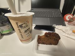-沪上阿姨·精选茶饮(十一经路店)
