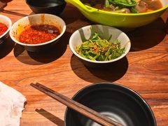 -万记麻辣烫国展总店