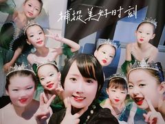 -小荧星艺校(大宁分校)