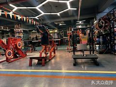 -KingBull私教健身&格斗订制(龙井商业中心店)