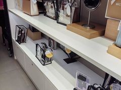 -唯品会(北京国瑞城店)