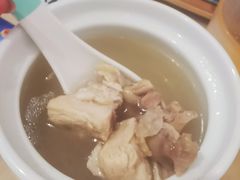 -老乡鸡(上海白玉兰广场店)