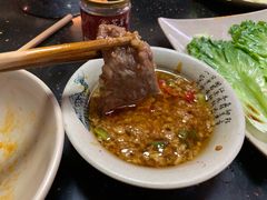 -茅草房·河畔园林火锅