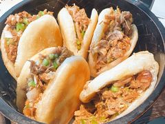 酥皮肉夹馍-甄御•海鲜新青岛菜(麦岛店)