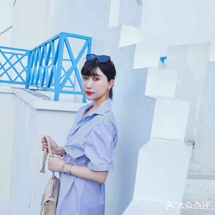 【魔都免费拍照地】假装在国外-商场边的圣托里尼