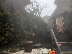 -芭东小镇温泉