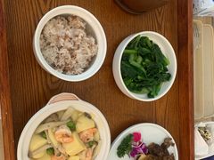 -雪梅月子中心(华侨城店)