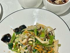 -香山湖家家宴(中山陵店)