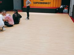 舞蹈房-SUPERMONKEY超级猩猩健身(中山公园店)