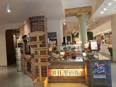 -秋林·里道斯(西七道街店)