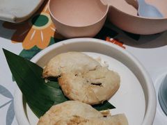 玫瑰鲜花饼-云海肴·汽锅鸡·云南菜(美罗城店)