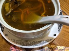 -黄泥岗·地道湖北菜(奥特莱斯店)