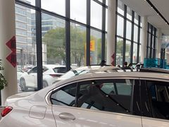 -上海宝信宝马4S店