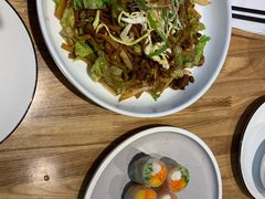 芒果大虾纸米卷-大茴香越法料理(SOHO复兴店)