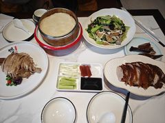 -梅利汴京烤鸭•开封豫菜地标店(东司门店)