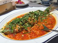 鱼辣子江团配老面开花大馒头-南堂馆·新川菜(春熙路店)