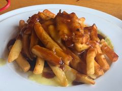 加拿大奶酪肉汁薯条-味德西餐音乐酒吧 Wade's Bar&Grill
