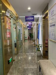 -脸博士医疗美容·眼鼻整形·抗衰中心