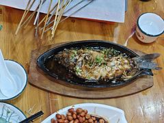 -亿牌牌东北烧烤(怀特店)