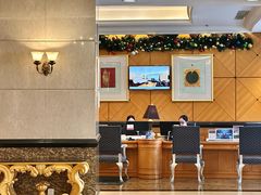 -深圳富苑皇冠假日套房酒店