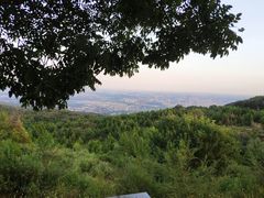 -鬼笑石后山停车场