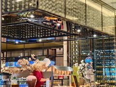 -广州万富希尔顿酒店·感趣自助餐厅·金秋蟹宴生蚝海鲜刺身烧烤
