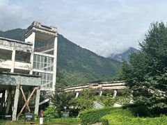 -四川汶川特大地震漩口中学遗址