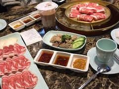 -猪啊牛呀羊啊铜盘烤肉(正大广场店)
