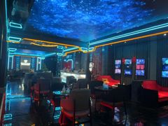 -屋有岛沉浸游戏旗舰店(中山公园店)