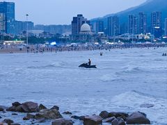 -青岛石老人海水浴场