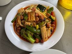 -陈熹公民族美食文化餐厅(中华广场店)