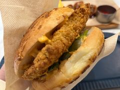 招牌脆鸡堡-必胜客(堤口路店)
