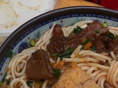 -牛师傅牛肉面(尚隆路店)