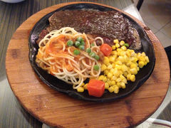 -豪客来牛排(中央花苑店)