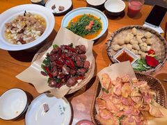 -老滇山寨•云南特色菜•地方菜•民族风情歌舞表演(金碧店)