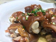 -靓靓蒸虾(恩施新天地店)