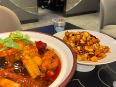-辣尚瘾·烤鱼·新川菜(牡丹园直营店)