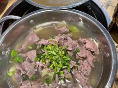 -冯烫烫跷脚牛肉·川菜小馆(武胜西街店)