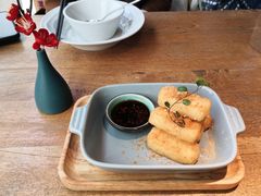 -蜜桃餐厅·伴山(湖滨商业街店)