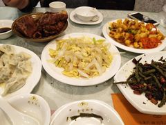 -黄家饺子东北特色菜馆(湖滨商业街店)