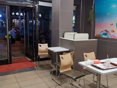 大堂-华莱士·全鸡汉堡(四望亭店)