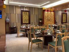 -广州中心皇冠假日酒店·百粤楼