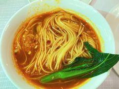 -深圳富苑皇冠假日套房酒店