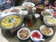 -楚山晓·湖北菜(武汉光谷K11店)