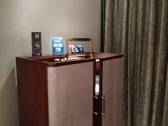 -上海虹桥祥源希尔顿酒店
