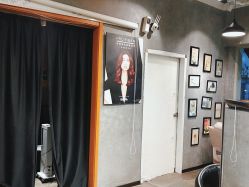 -时尚殿堂明星门店