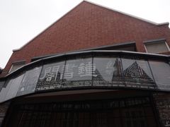 -钟书阁(松江泰晤士小镇店)