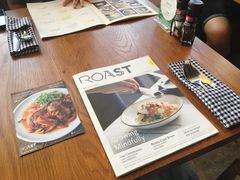 -ROAST coffee & eatery