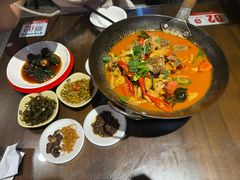 -富正毅三下锅·湘西韵味(天门山索道店)