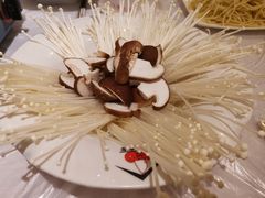-霄汉牛三鲜湖北砂锅菜(万松园2店)